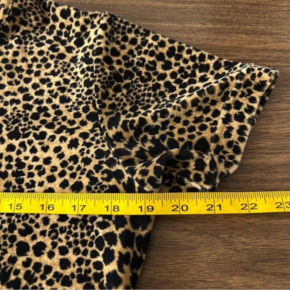 ❤️ Vintage Liz Claiborne Leopard Print Short Sleeve Velour Top S - Picture 8 of 9